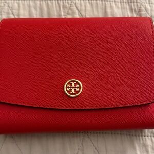EUC Tory Burch Vibrant Red Saffiano Leather Wallet